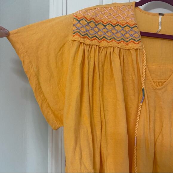 FREE PEOPLE • Gold Market Embroidery Trim Tassel Toe V-Neck Short Sleeve Top - Picture 4 of 8